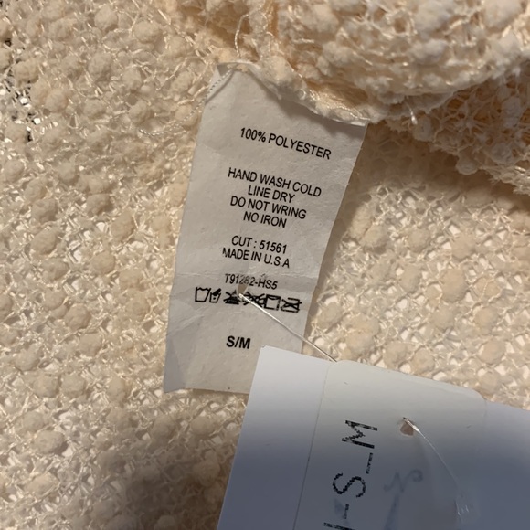 Honeyme ruffled poncho top size Small Medium NWT - Picture 7 of 7